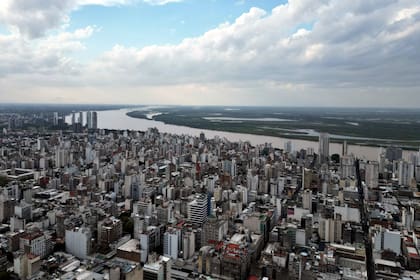 Vistas aéreas de la ciudad de Rosario. La ministra de seguridad, Patricia Bullrich, anunció el despliegue de efectivos de las fuerzas federales en dicha ciudad
