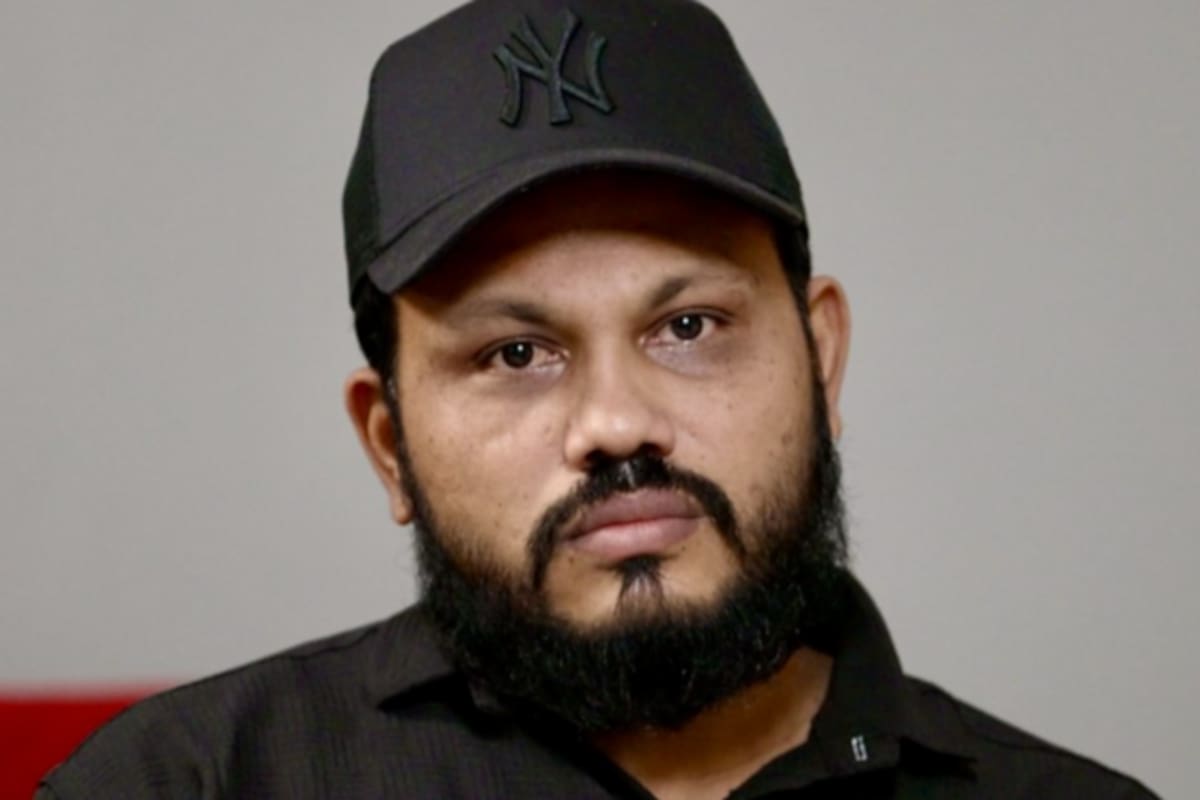 Viswashkumar Ramesh dice sentirse como "el hombre más afortunado" del mundo, pero también alega sufrir física y mentalmente.