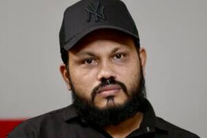 Viswashkumar Ramesh dice sentirse como "el hombre más afortunado" del mundo, pero también alega sufrir física y mentalmente.