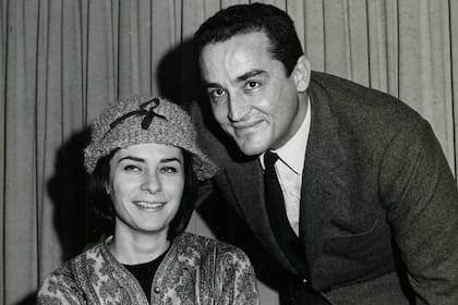 Juliette Maynel fue su pareja entre 1964 y 1968; tuvieron un hijo, Alessandro