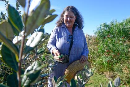 Vive en su chacra en Camino Medellín, en las profundidades rurales de Manantiales