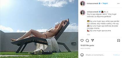 Viviana Saccone tomando sol en Villa Carlos Paz