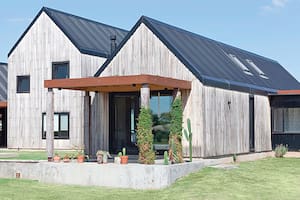 Vivienda construida con las técnicas de quincha modular y tapial en Luján, provincia de Buenos Aires. Proyecto y dirección de obra de AB Estudio. Gentileza: Estudio Migo / Estudio AB.