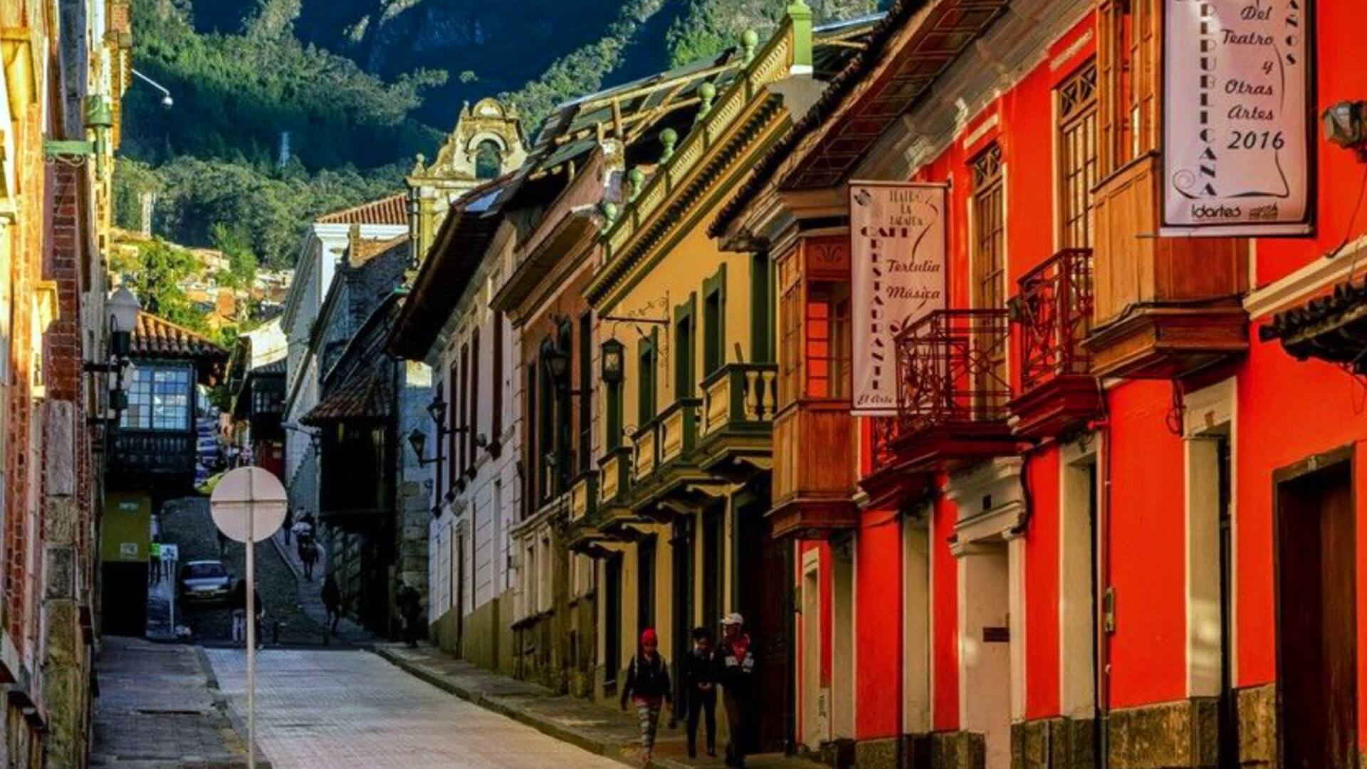 Vivir en Colombia: “Acá hay baños y juegos en las plazas que podríamos imitar”.