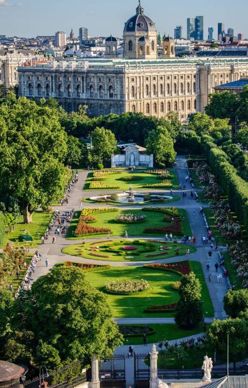 Vivir en Viena: "Acá el besuqueo no les agrada y gesticular se considera una debilidad".