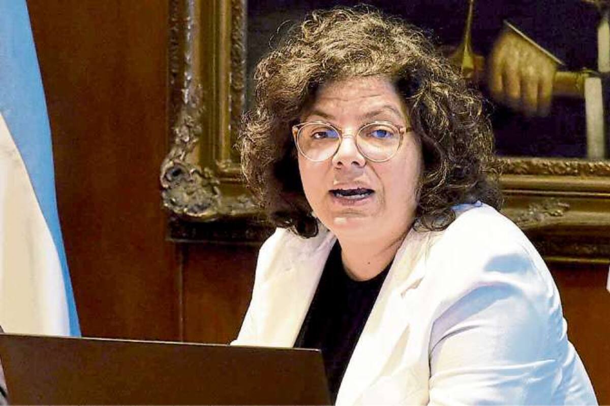 Vizzotti trabaja en herramientas para transparentar la vacunación