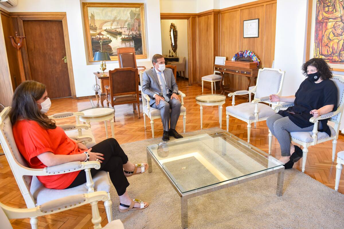 Vizzotti viajó a Mendoza para planificar cómo será la vacunación contra la Covid-19