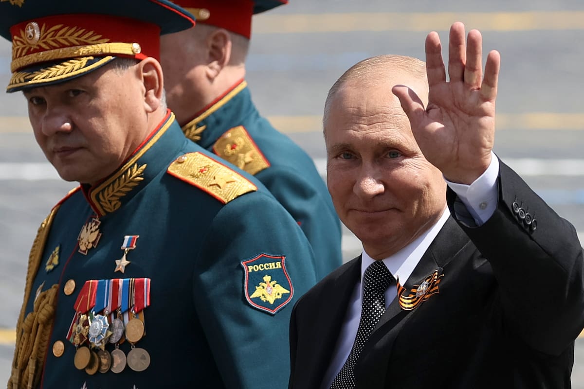 Vladimir Putin celebra con un acto militar masivo la derrota del nazismo e ignora el coronavirus