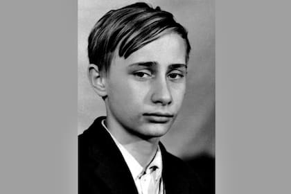 Vladimir Putin, hoy presidente de Rusia, cuando tenía ocho años