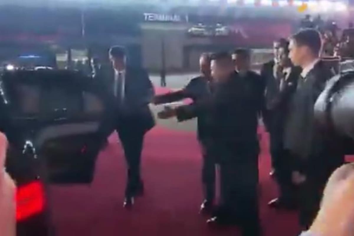 Vladimir Putin y Kim Jong un protagonizaron un momento incómodo.