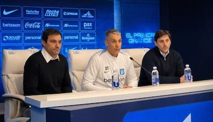Vojvoda, el elegido por Milito, y un inicio con malos resultados en Racing