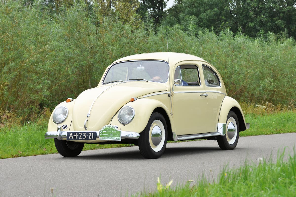 Volkswagen Beetle modelo 2025: así sería el histórico vehículo, según la IA