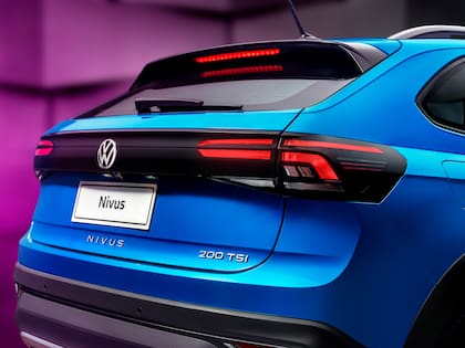 Volkswagen Nivus, de atrás