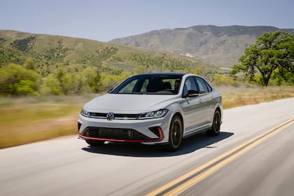 Volkswagen presentó al restyling del Jetta en Estados Unidos, conocido como Vento en nuestro mercado