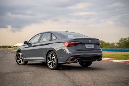 Volkswagen Vento GLI