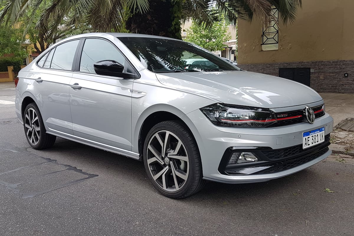 Volkswagen Virtus GTS Del paseo en familia al circuito. El frontal y las llantas delatan las aspiraciones deportivas del Virtus GTS