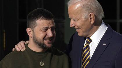 El presidente Volodimir Zelensky, en un encuentro con Joe Biden