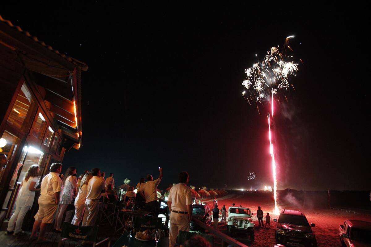 Volverán los shows de luces a la playa