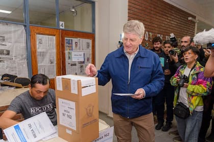 Votó el gobernador Sergio Ziliotto, que va por la reelección en La Pampa.
