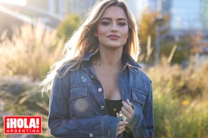 “Voy a la Argentina varias veces
al año, pero últimamente preferí
hacerlo en plan muy bajo perfil.
Sin notas, ni fotos. Soy muy feliz
también cuando estoy ahí”, nos
dice Lola.