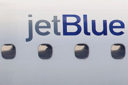 Vuelo de JetBlue cerca de Venezuela casi choca con avión cisterna de Fuerza Aérea de EEUU