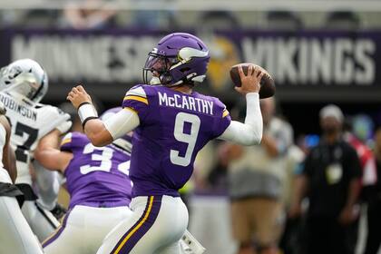 Vuelven con fuerza: Hutchinson, McCaffrey, Prescott y McCarthy buscan brillar tras superar lesiones