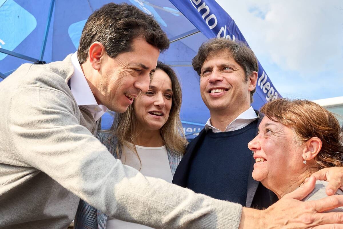 Wado de Pedro, Malena Galmarini y Axel Kicillof, esta tarde en Tres de Febrero