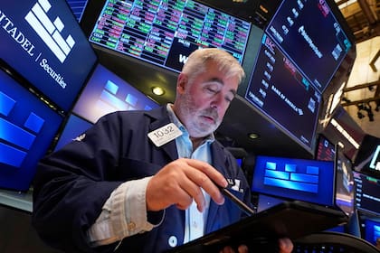 Wall Street sube por 3er día consecutivo debido a reportes de ganancias positivos