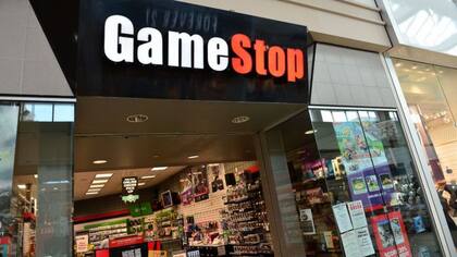 Wall Street vive una batalla inusual por las acciones de Gamestop.