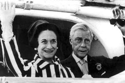 A pesar de que a ella la calificaron como una escaladora social, estuvo con Eduardo hasta el final de sus días. Aquí juntos en 1967.