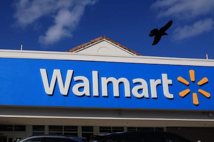 Walmart abrirá sus puertas a las 6hs del viernes