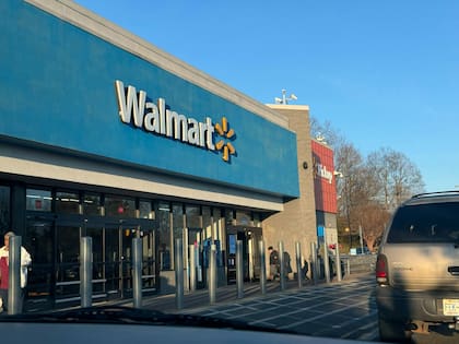 Walmart cuestionó que el proceso se estuviera llevando a cabo ante un juez administrativo dependiente del Departamento de Justicia de EE.UU.