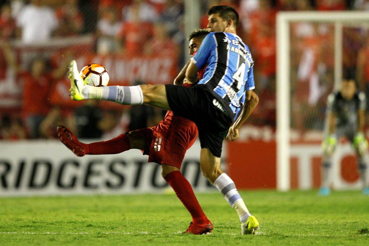 Walter Kannemann, uno de los titulares en Gremio, el rival de River