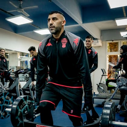 Wanchope Abila quedó libre de Huracán y continuaría su carrera en Deportivo Madryn