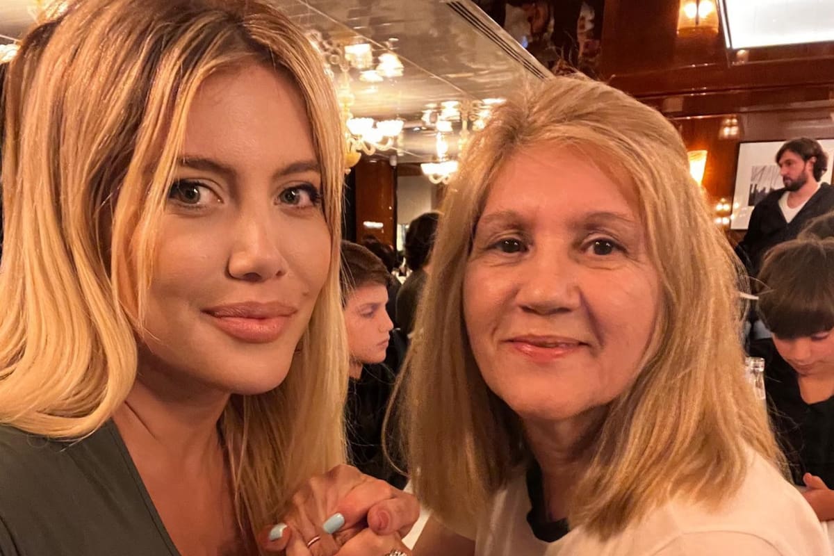Wanda Nara cenó con Celia Messi en Qatar