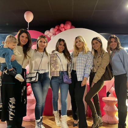 Wanda Nara junto a Antonela Rocuzzo