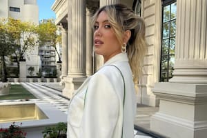 Wanda Nara mostró ante la TV italiana su colección de carteras y un detalle descolocó a todos