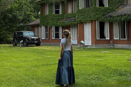 Wanda Nara mostró el interior de su casa de campo en Milán y un detalle de su romance con Icardi no pasó desapercibido