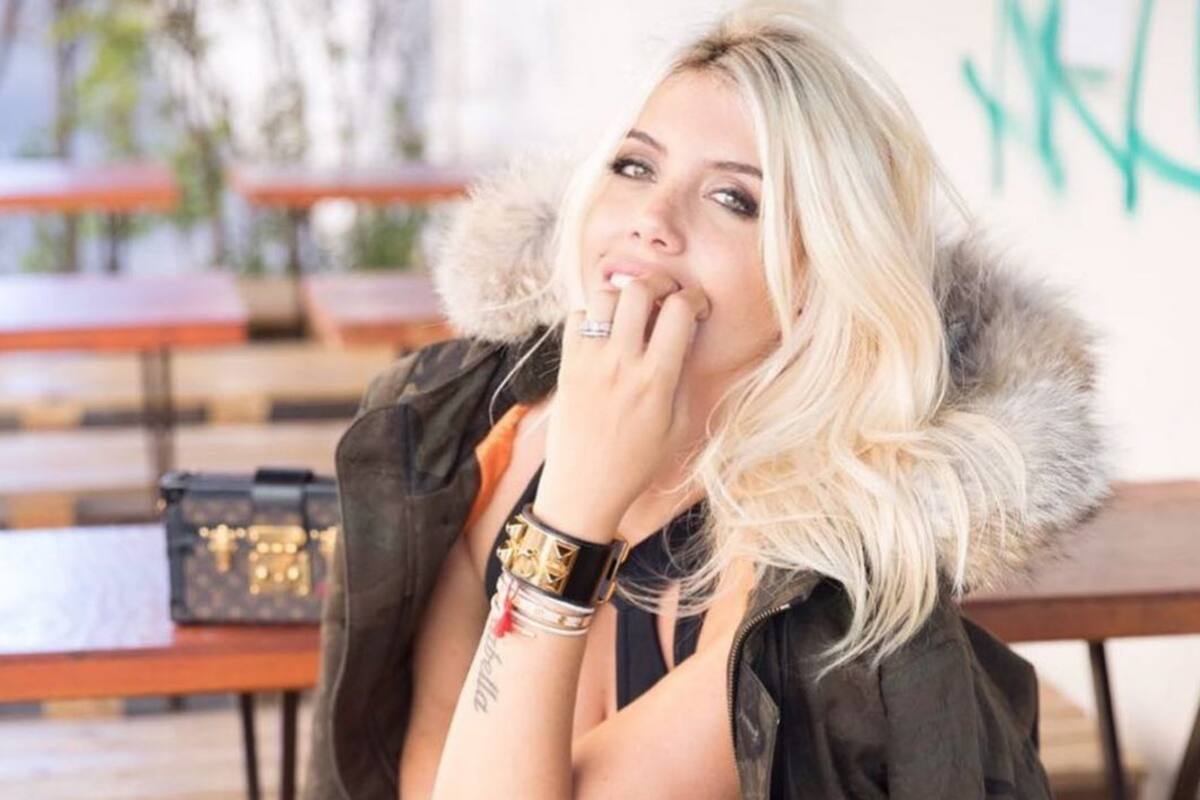 Wanda Nara mostró su millonario vestidor con una reveladora selfie que revolucionó las redes sociales