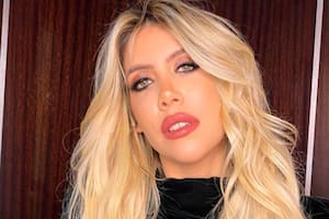 Wanda Nara posó con un osado conjunto para recibir el fin de semana con el que dejó poco a la imaginación