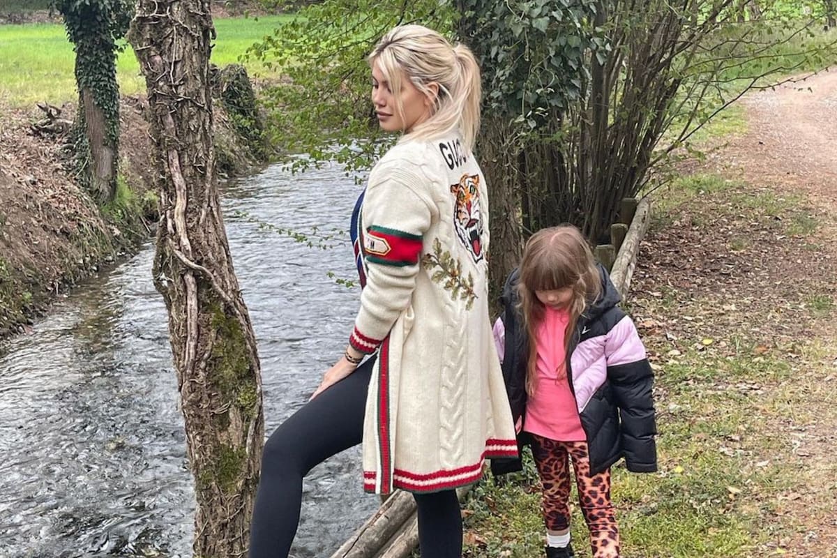 Wanda Nara recorrió su casa de campo en las afueras de Milán junto a sus hijos quienes la ayudaron a decorarla