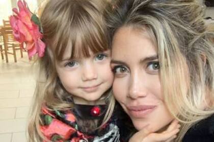 Wanda Nara subió un hermoso video de su hija Isabella mandándole saludos a sus compañeritos de jardín a los cuales no ve por el aislamiento de la pandemia.