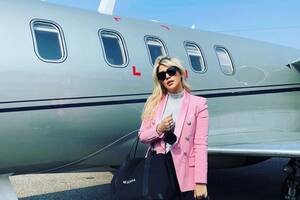 Wanda Nara viajó a Dubái y mostró los lujos del avión