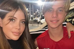 Wanda Nara volvió a la Argentina, y se reencontró con su hijo mayor, Valentino, que se quedó en el país para jugar en las inferiores de River (Foto: instagram)