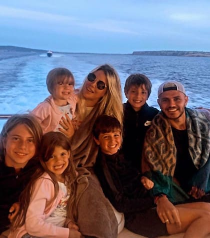 Wanda Nara y Mauro Icardi descansan en familia.