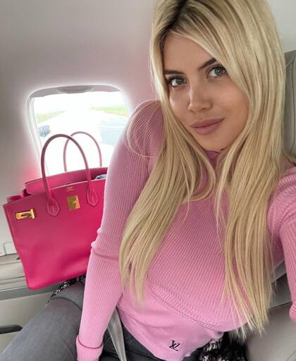 Wanda Nara y su inseparable Birkin: en este caso, fucsia