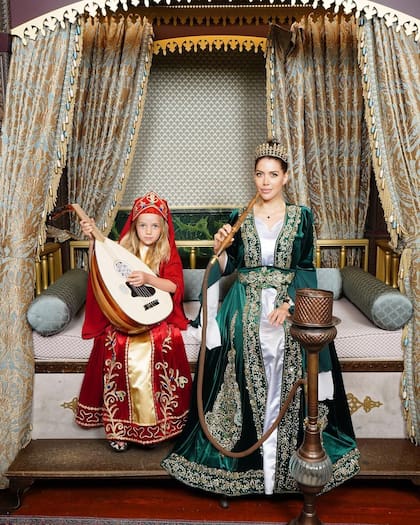Wanda posó junto a su hija en Estambul