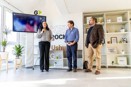 Wanda Weigert, directora Ejecutiva para Argentina y Chief Brand Officer de Globant, en la apertura de las nuevas oficinas de la empresa en Ushuaia