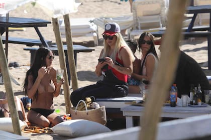 Wanda y Zaira Nara en Punta del Este