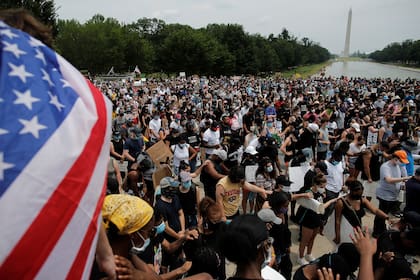 Los manifestantes reunidos en el Lincoln Memorial, en Washington DC